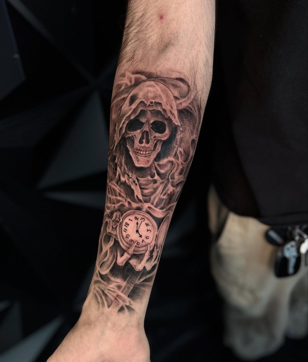 Tattoo by @kannyka.tattoo β black_and_grey, realism
