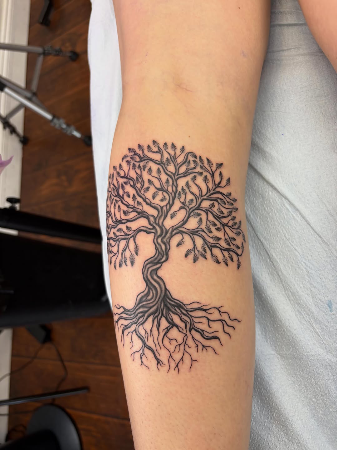 Tattoo by @skyecaliforniaink — black_and_grey, fine_line
