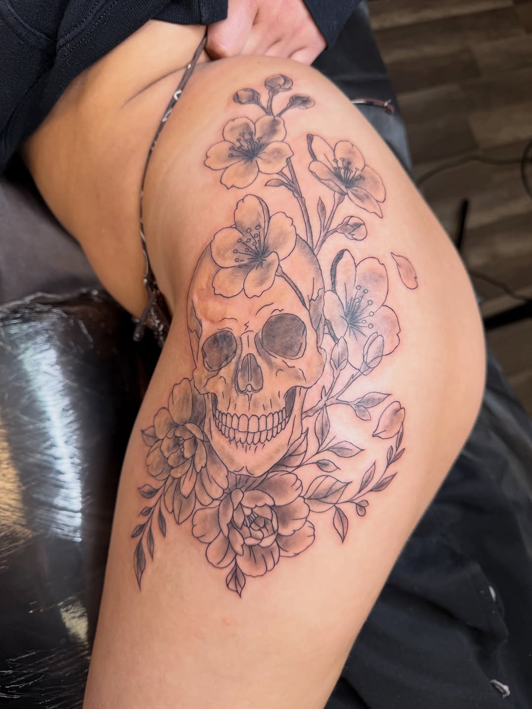Tattoo by @raincitytattoos โ black_and_grey