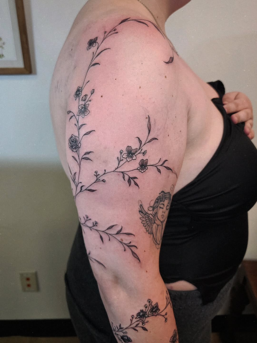 Tattoo by @emmi.alicee — fine_line, illustrative