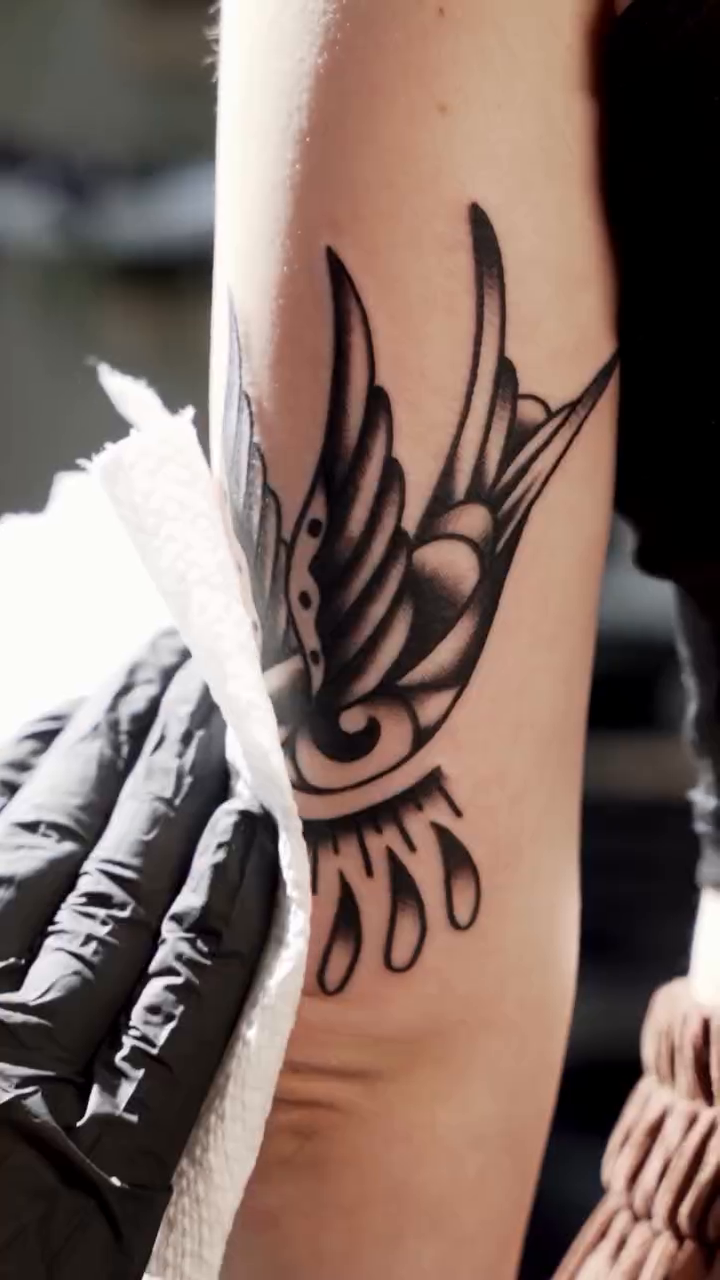 Tattoo by @juliancallejas — american_traditional