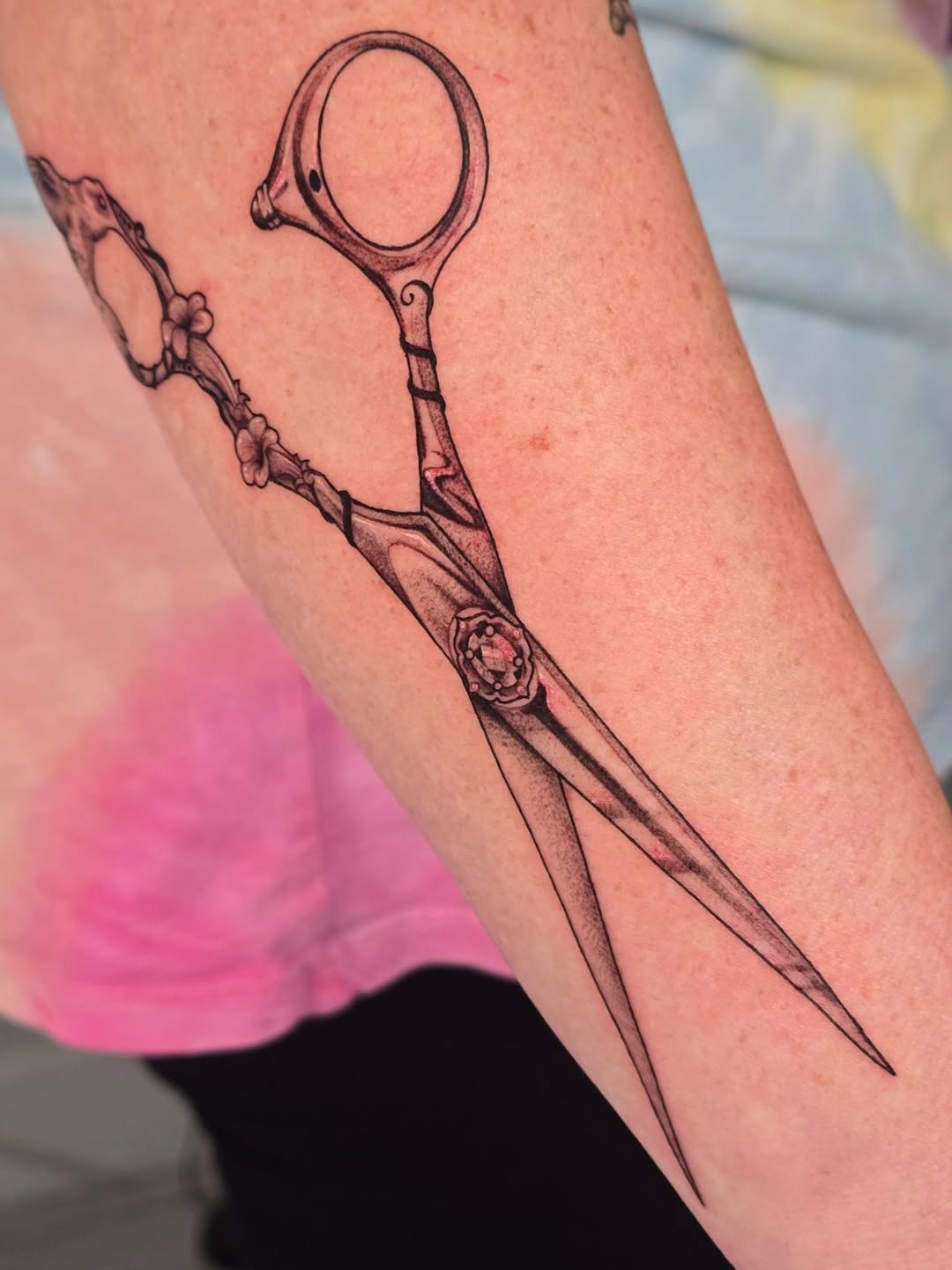 Tattoo by @twiztidscribblertattoo β black_and_grey