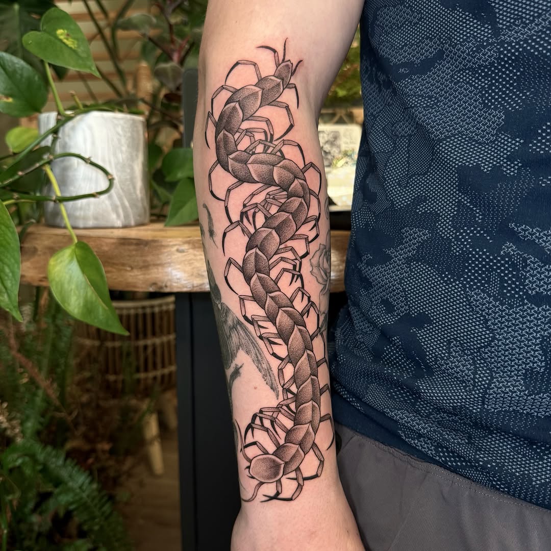 Tattoo by @copaceticink โ black_and_grey, geometric