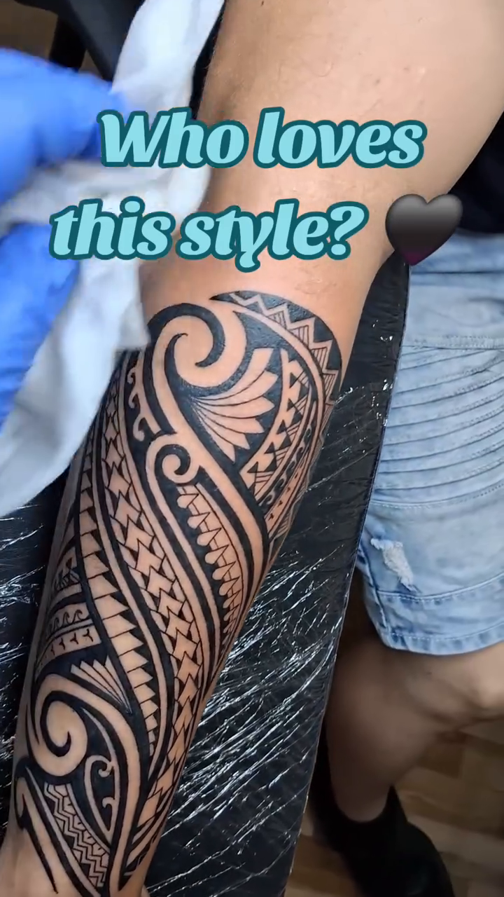 Tattoo by @fairyworldtattoo โ tribal, ornamental