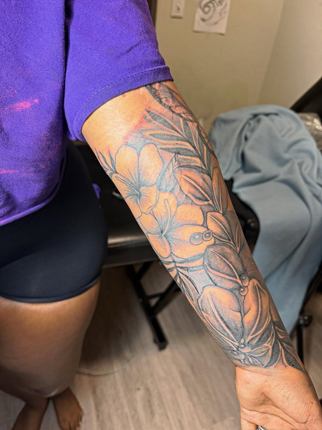 Tattoo by @nylainkedyou — black_and_grey, realism