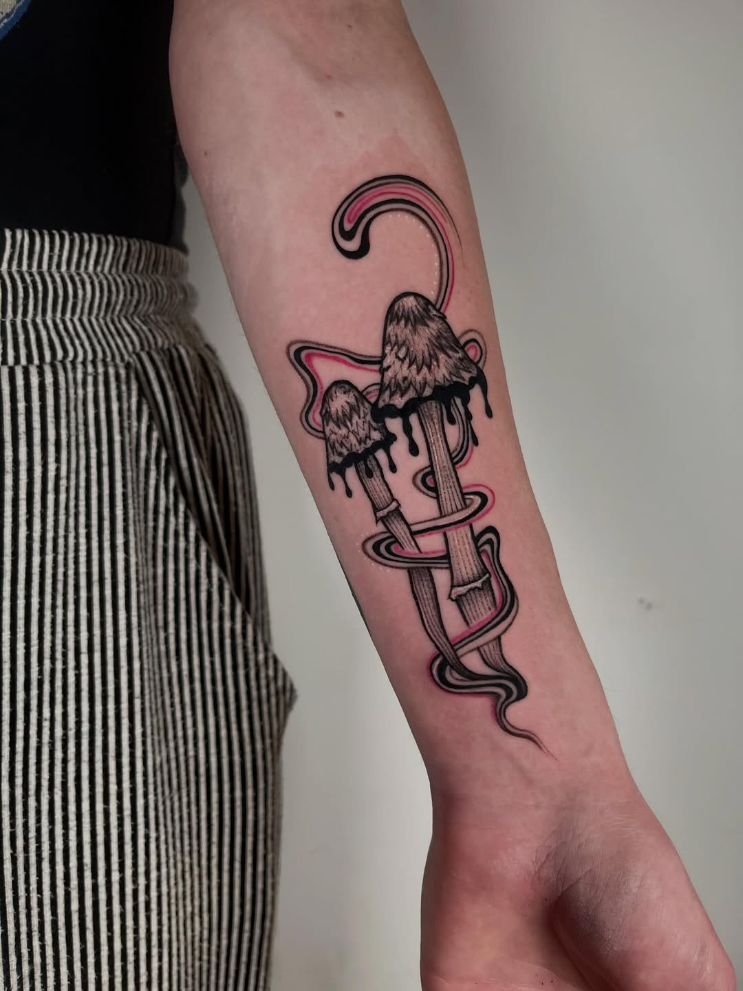Tattoo by @elisatatts β black_and_grey