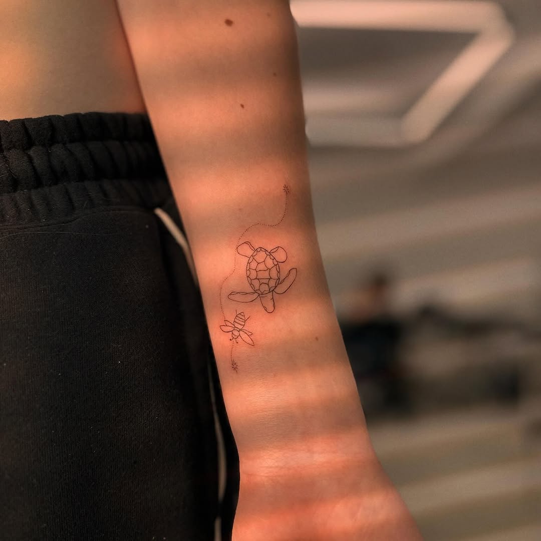Tattoo by @ellie_tatts β fine_line, minimalist