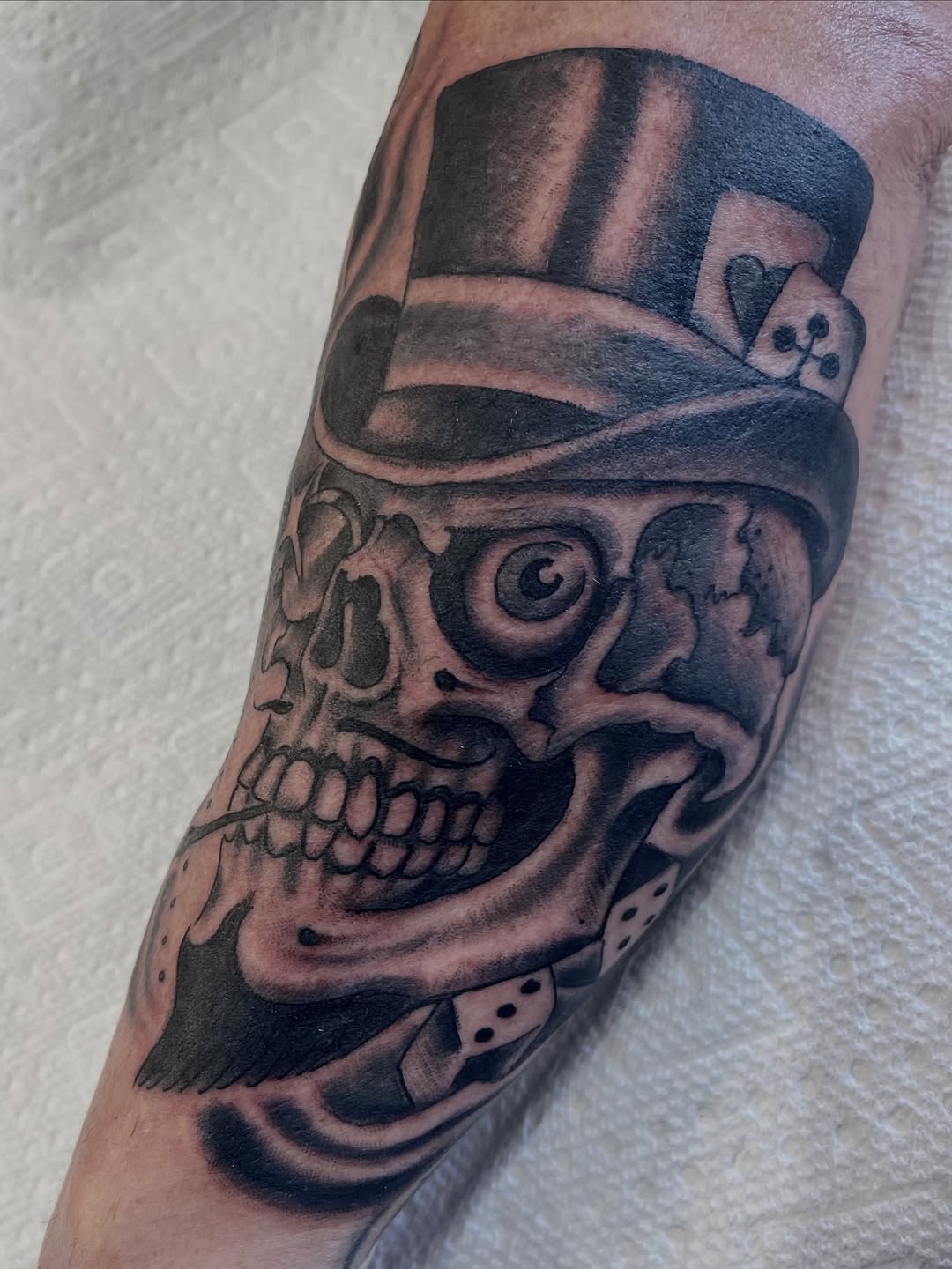 Tattoo by @alexgarcia077gmailcom — black_and_grey, realism
