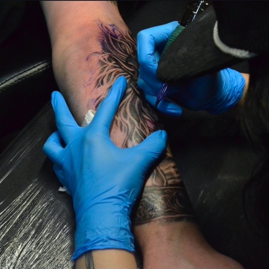 Tattoo by @vampire.varona — blackwork, illustrative