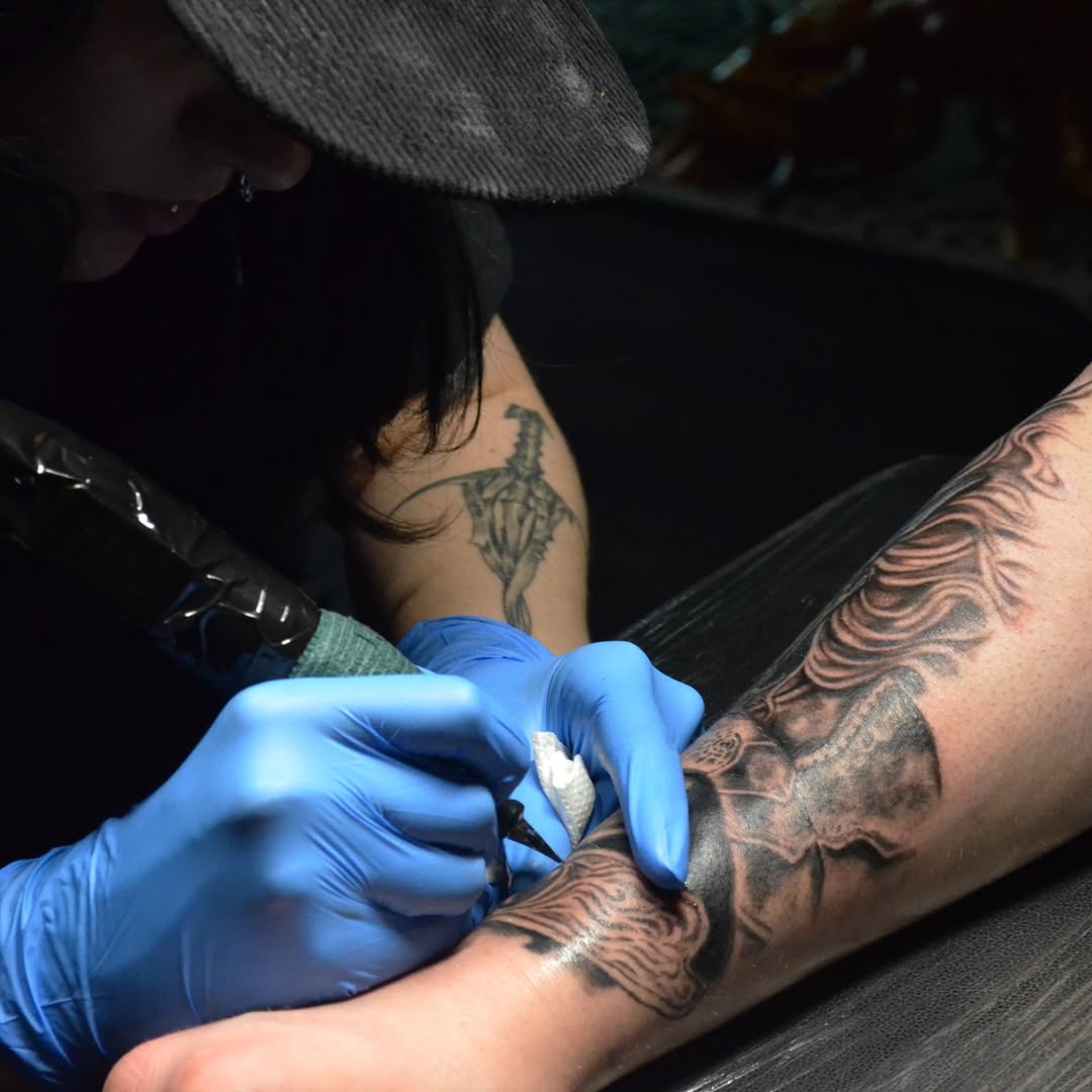 Tattoo by @vampire.varona — black_and_grey, illustrative