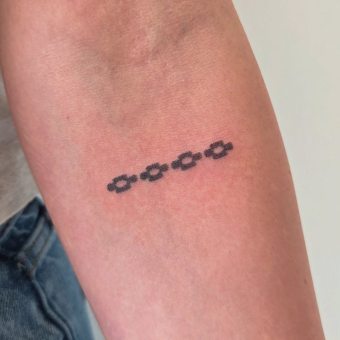 Tattoo by @mosaicslush — geometric, minimalist