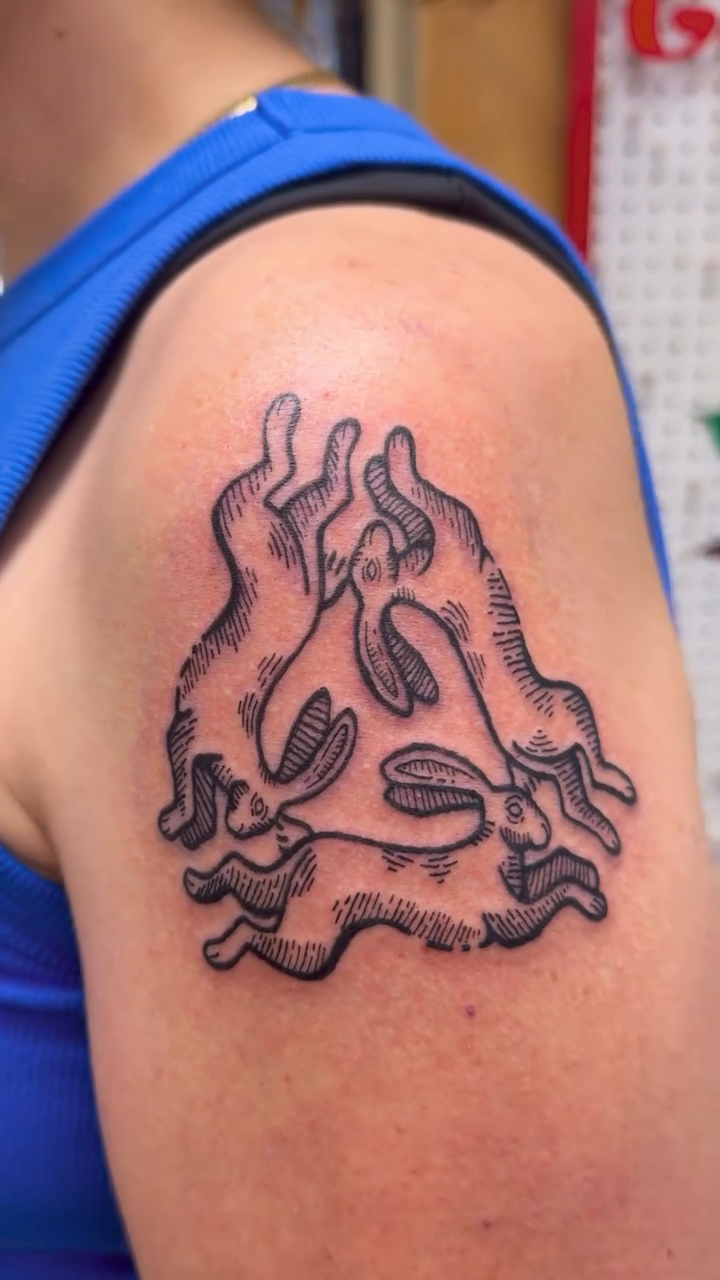 Tattoo by @lauratheartwitch — black_and_grey