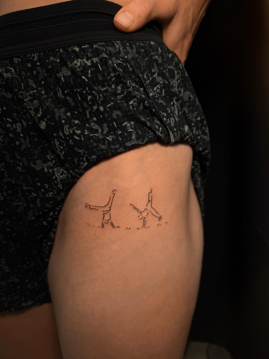 Tattoo by @inkedbyfrida โ fine_line, illustrative