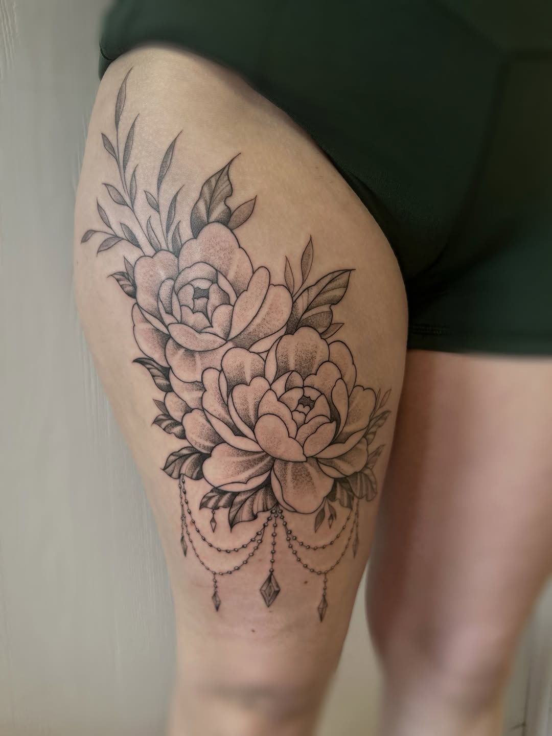 Tattoo by @ocallaghan.inks โ fine_line, dotwork
