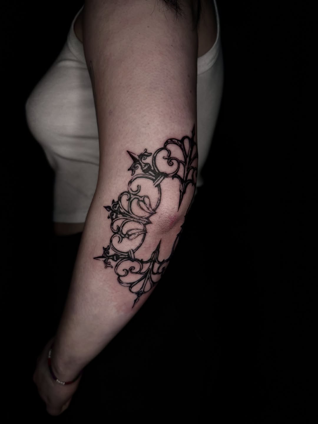 Tattoo by @lilith.belle.tattoo β ornamental, fine_line
