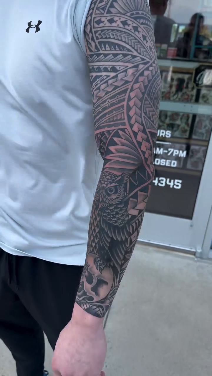 Tattoo by @hellboundhawktattoos โ tribal, geometric