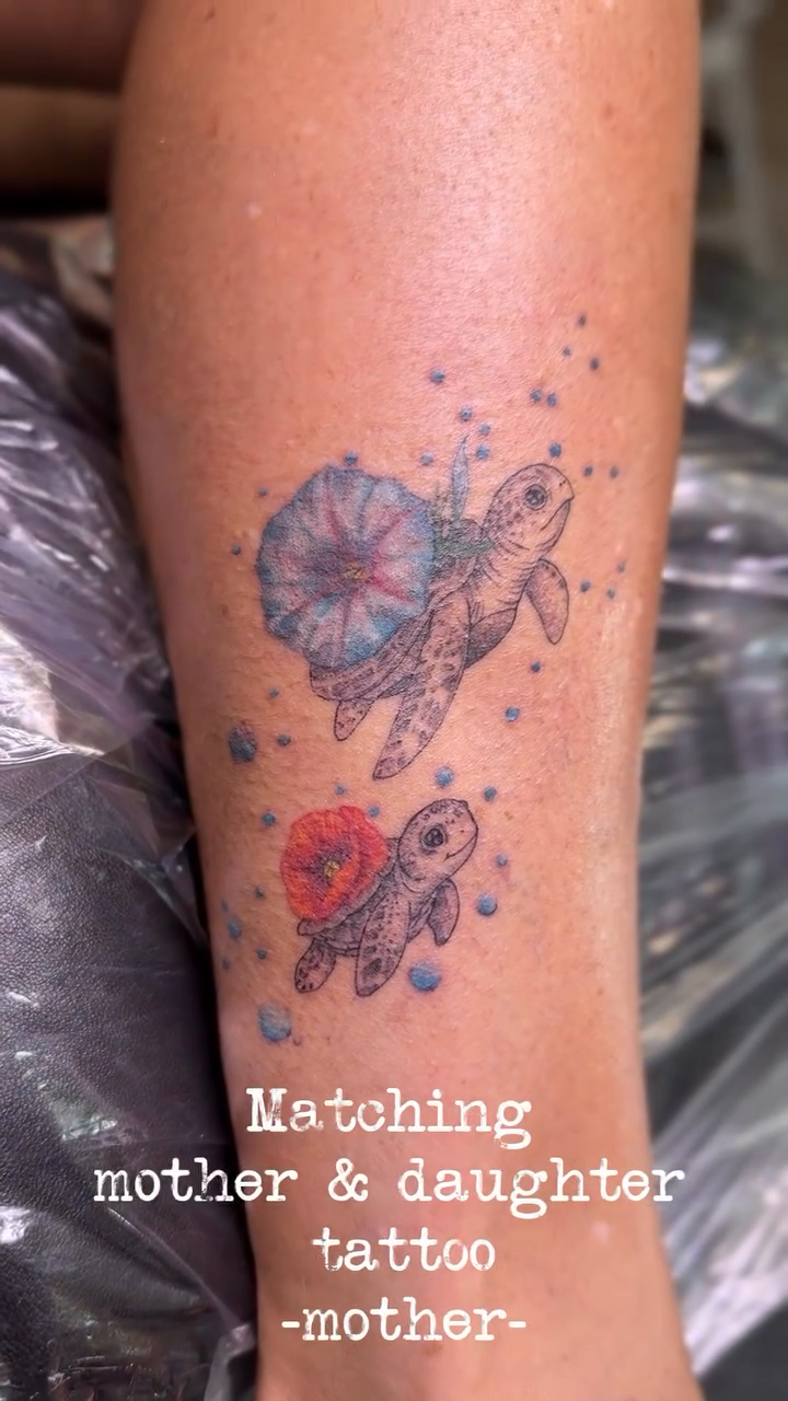 Tattoo by @pxinkpmutattoos โ fine_line