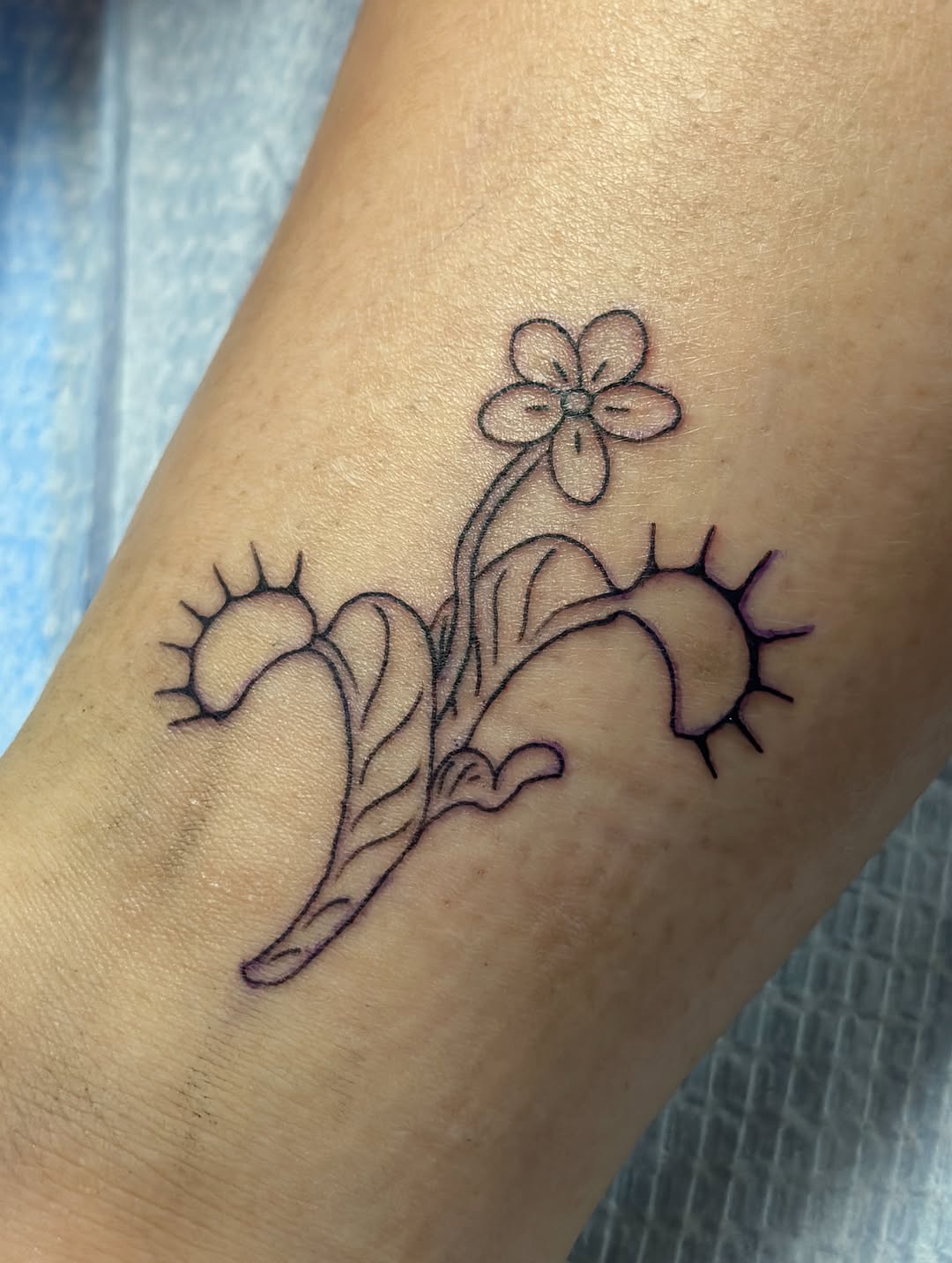 Tattoo by @gabymariatattoo — fine_line