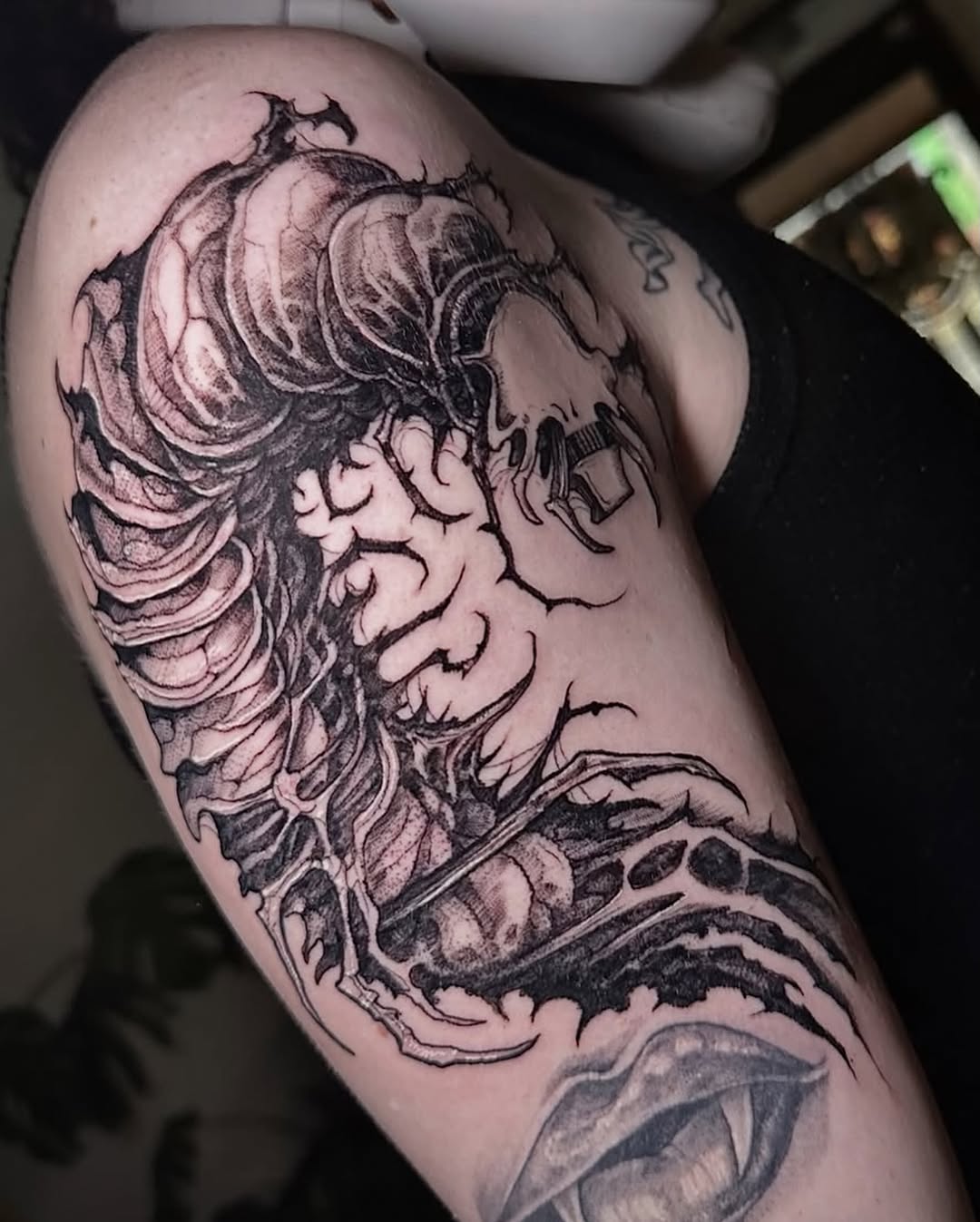 Tattoo by @pablomoreiratattoo — dark_realism, blackwork