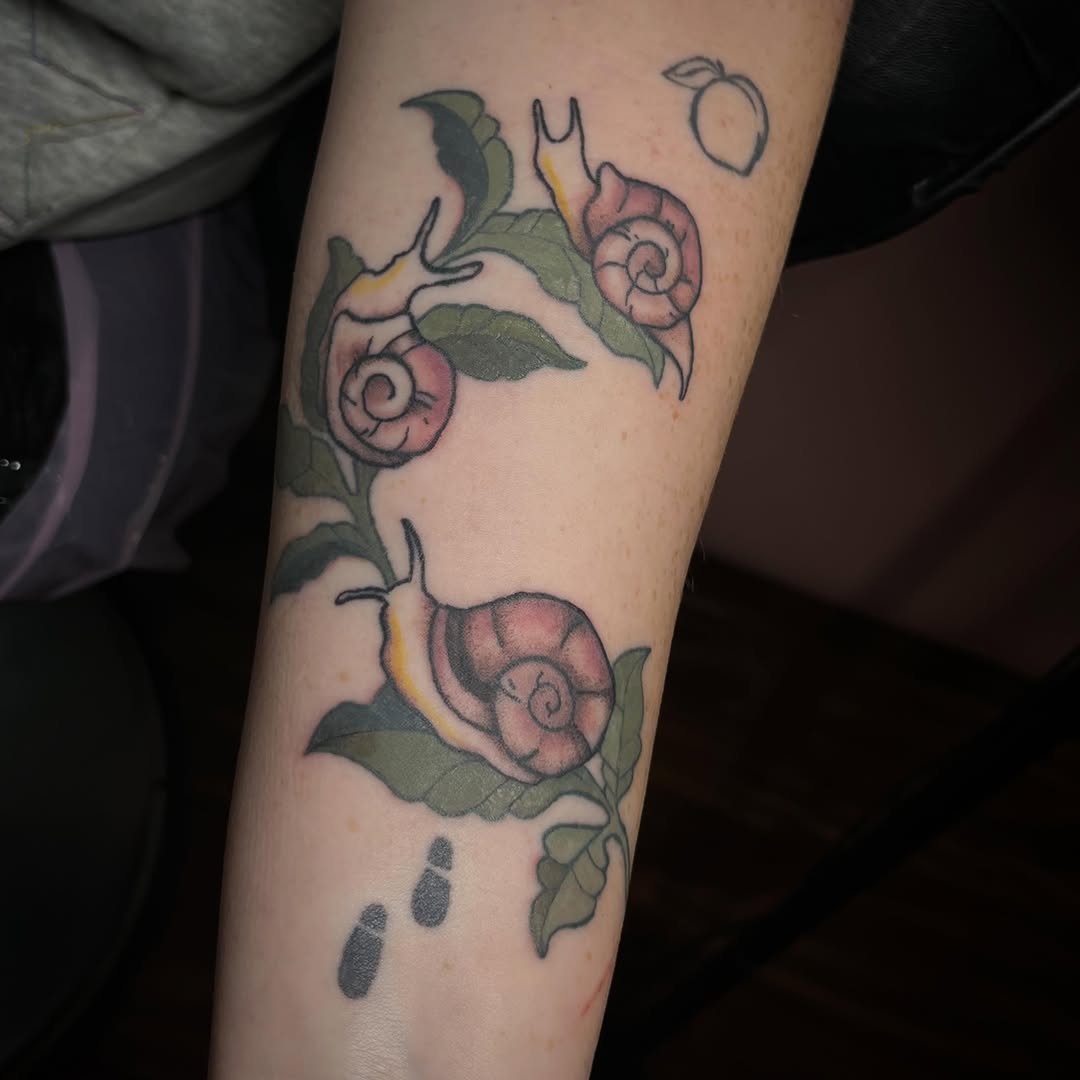 Tattoo by @gothygaltats — dotwork