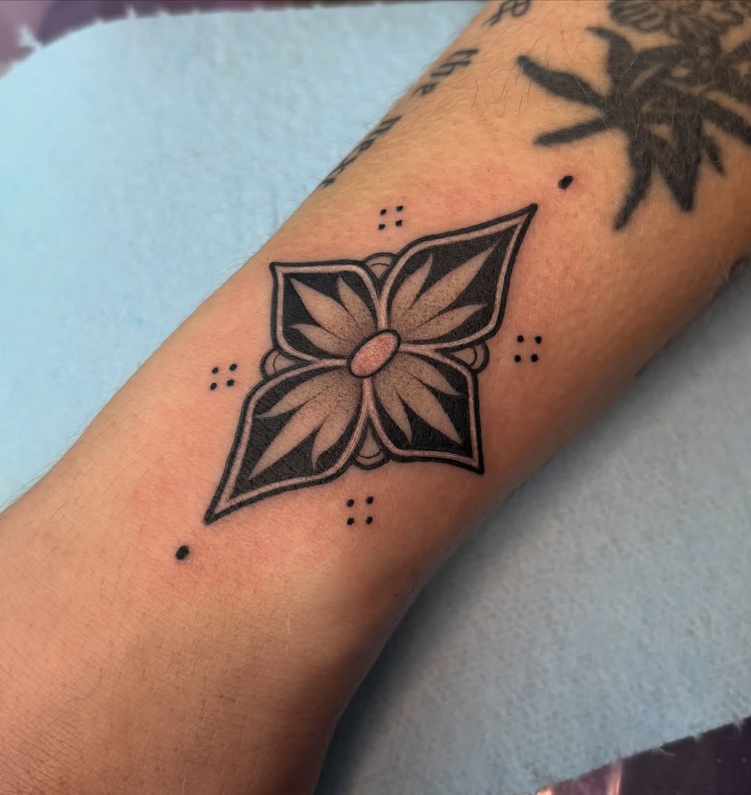 Tattoo by @tattoosbymeach — geometric, black_and_grey
