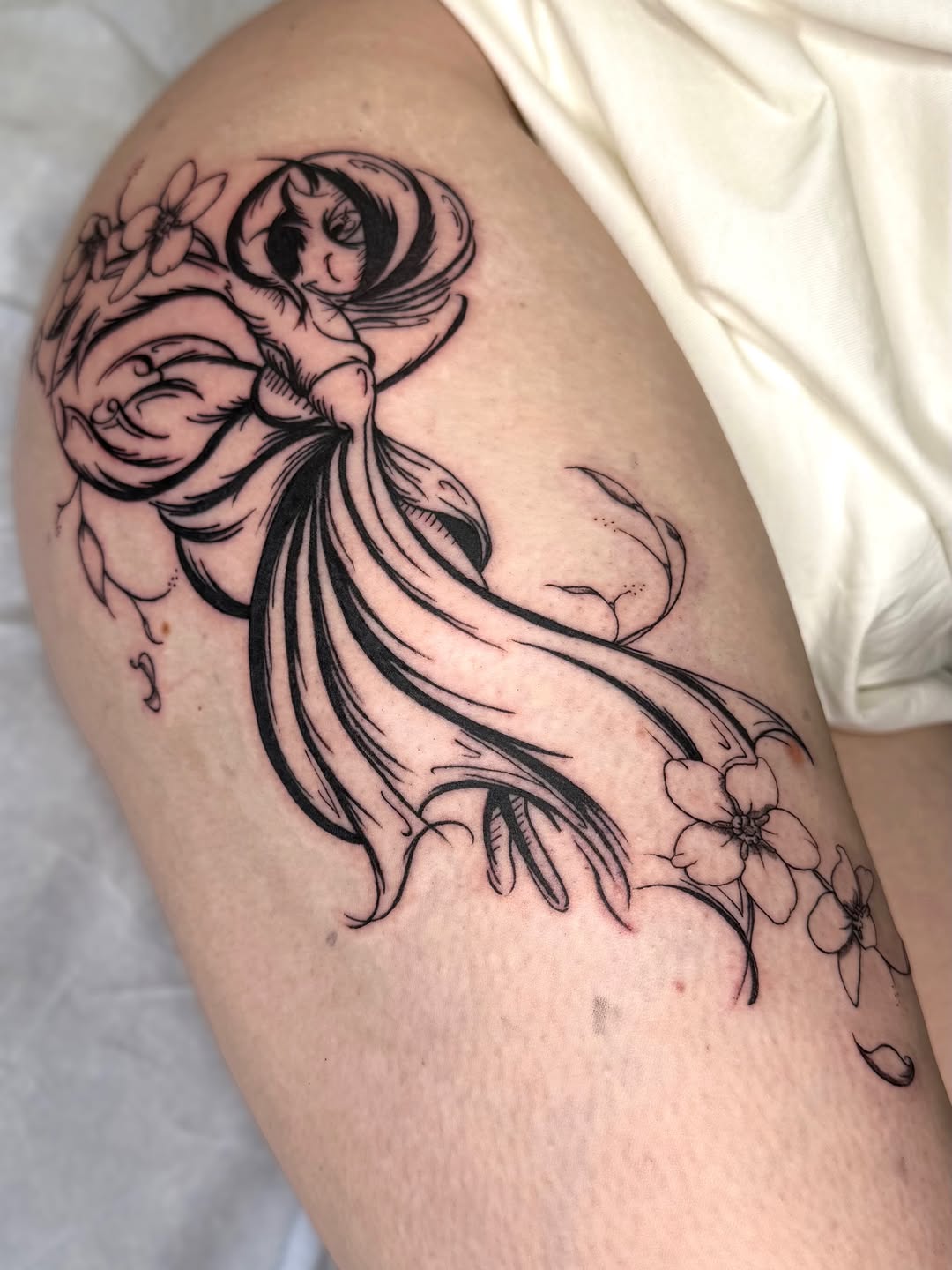 Tattoo by @night.owl.tattoo โ fine_line, illustrative