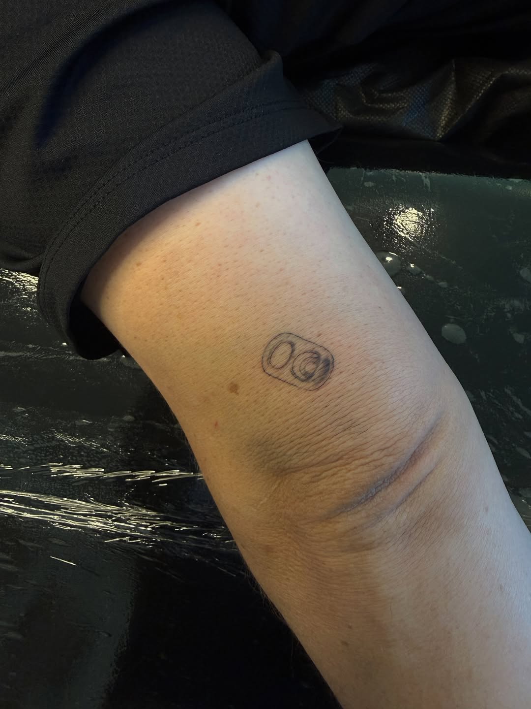 Tattoo by @artdrastic — illustrative, minimalist