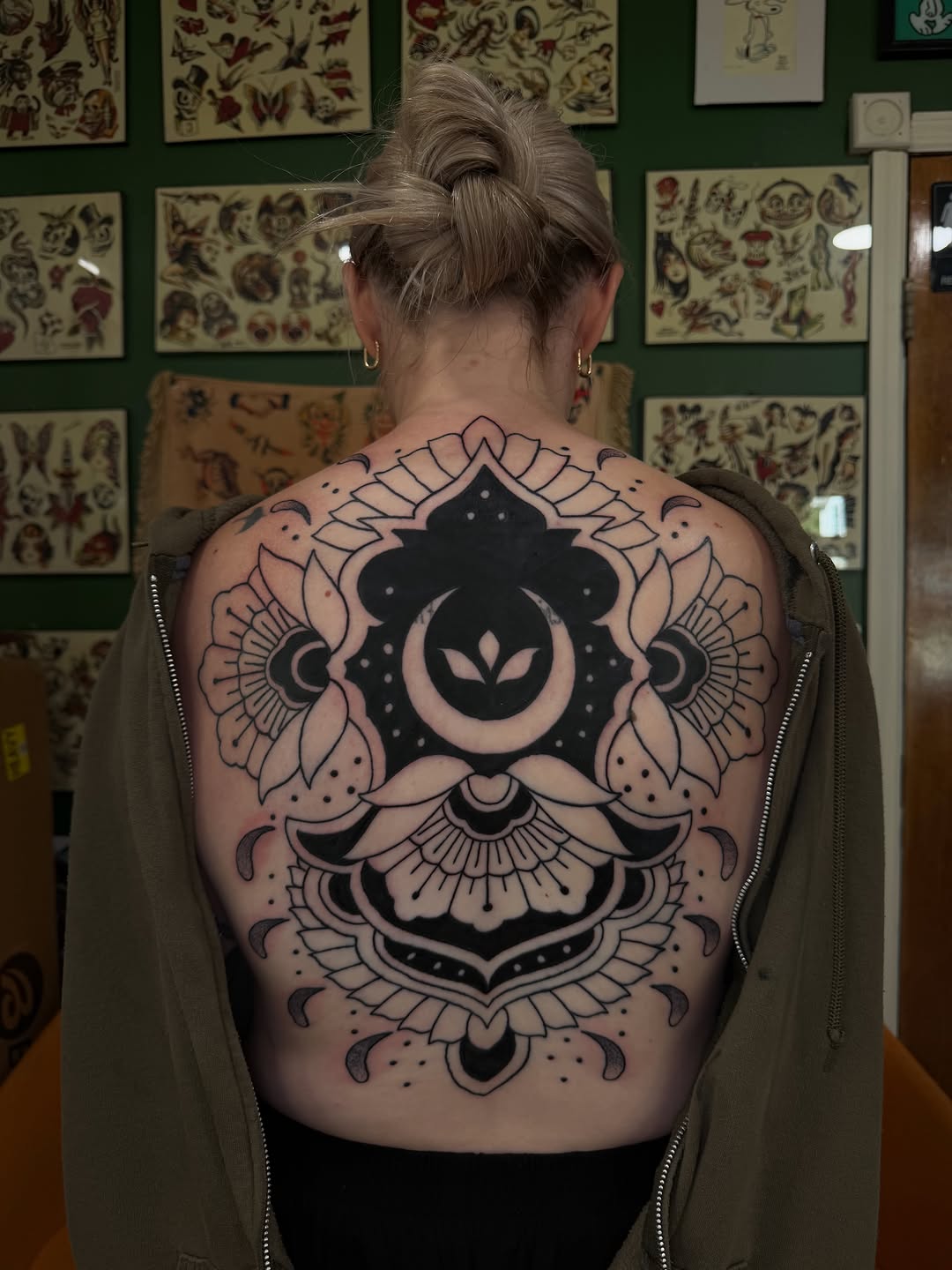 Tattoo by @mobunniemoproblems — blackwork, ornamental