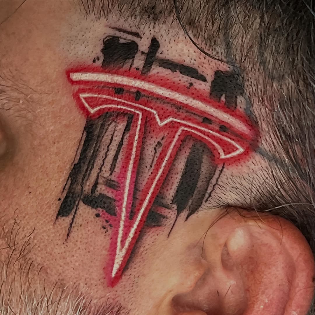 Tattoo by @bodyartbycuda — trash_polka