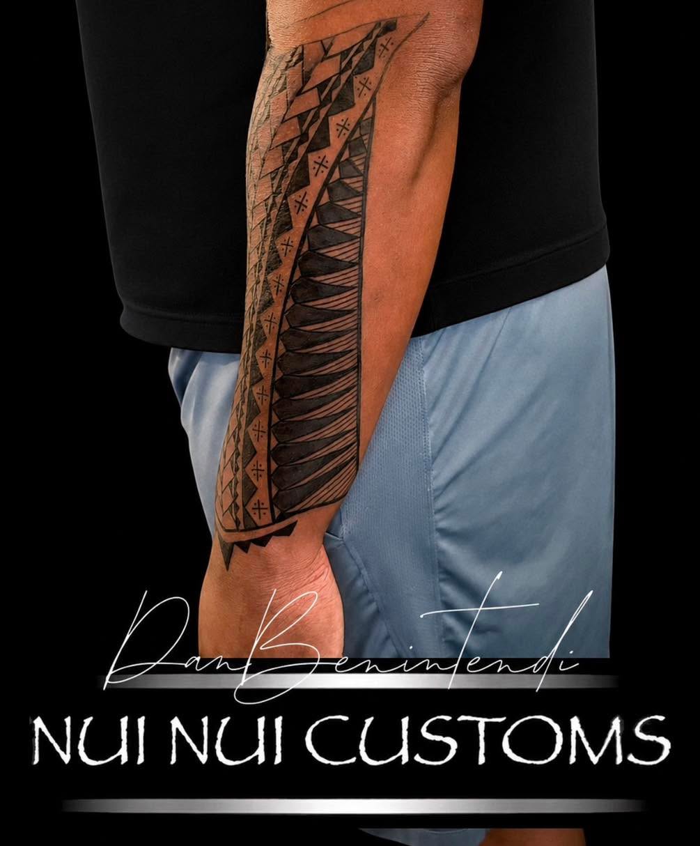 Tattoo by @nui_nui_customs — tribal