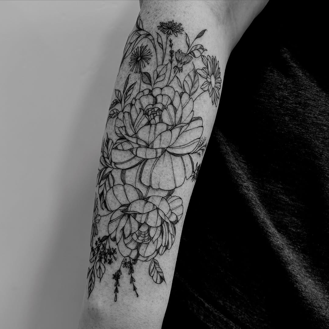 Tattoo by @bladetobabe — illustrative, fine_line