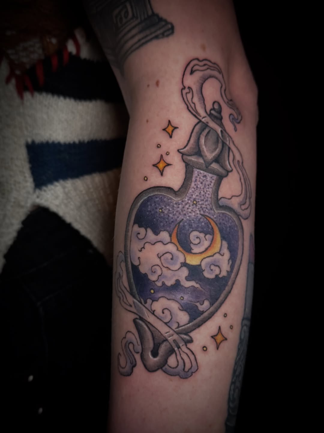 Tattoo by @ashesandthorns โ new_school