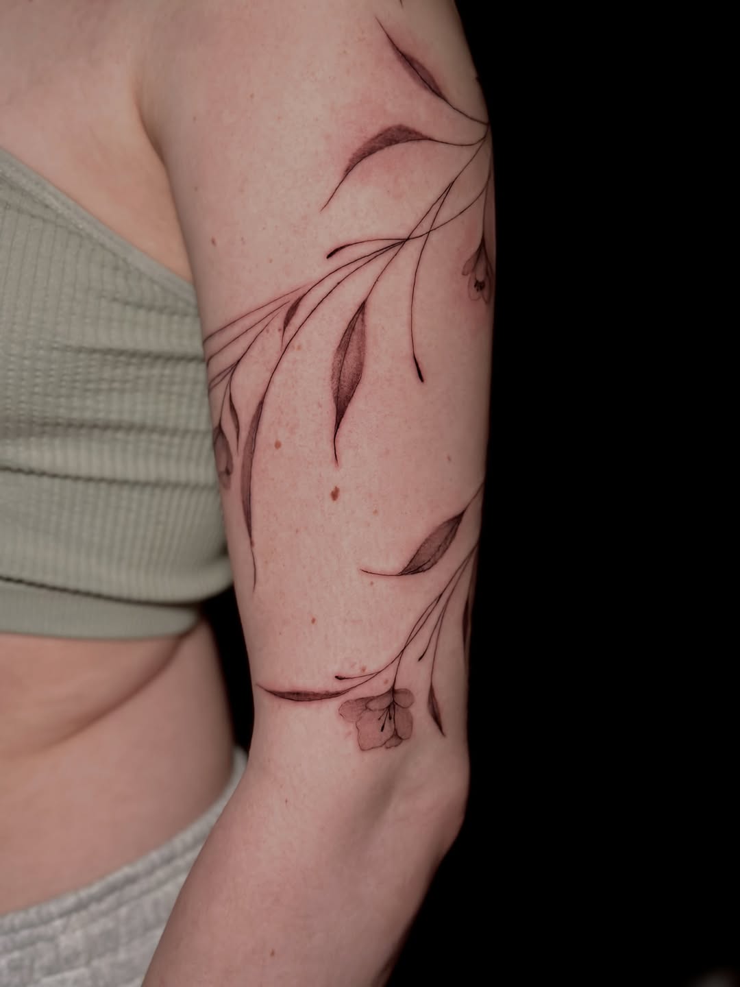 Tattoo by @tattooedbyana — fine_line