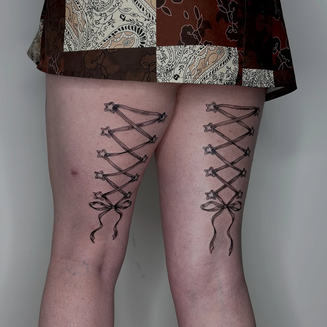 Tattoo by @alchemillia.tattoos — fine_line