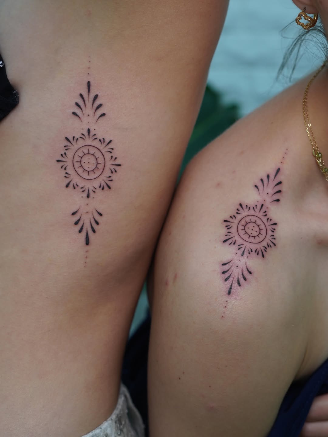 Tattoo by @danaeoxotattoos โ fine_line, geometric