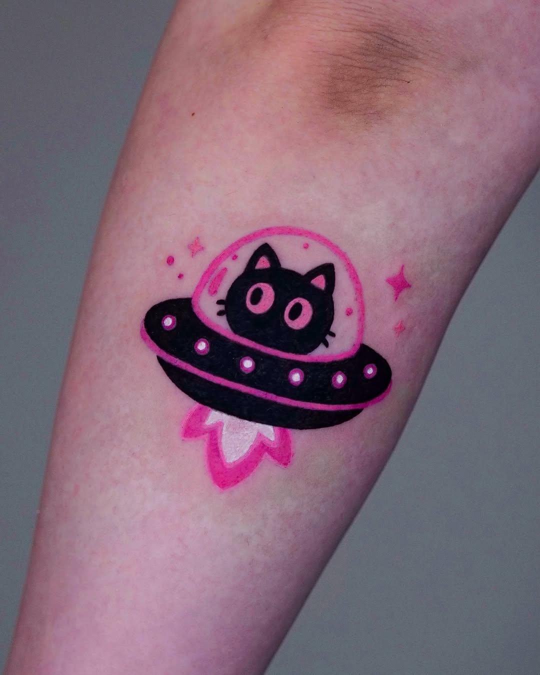 Tattoo by @pinkmayo.ttt โ new_school, ignorant