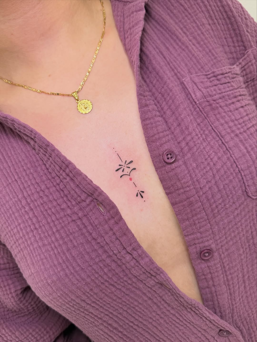 Tattoo by @peachytats.atl โ fine_line, minimalist