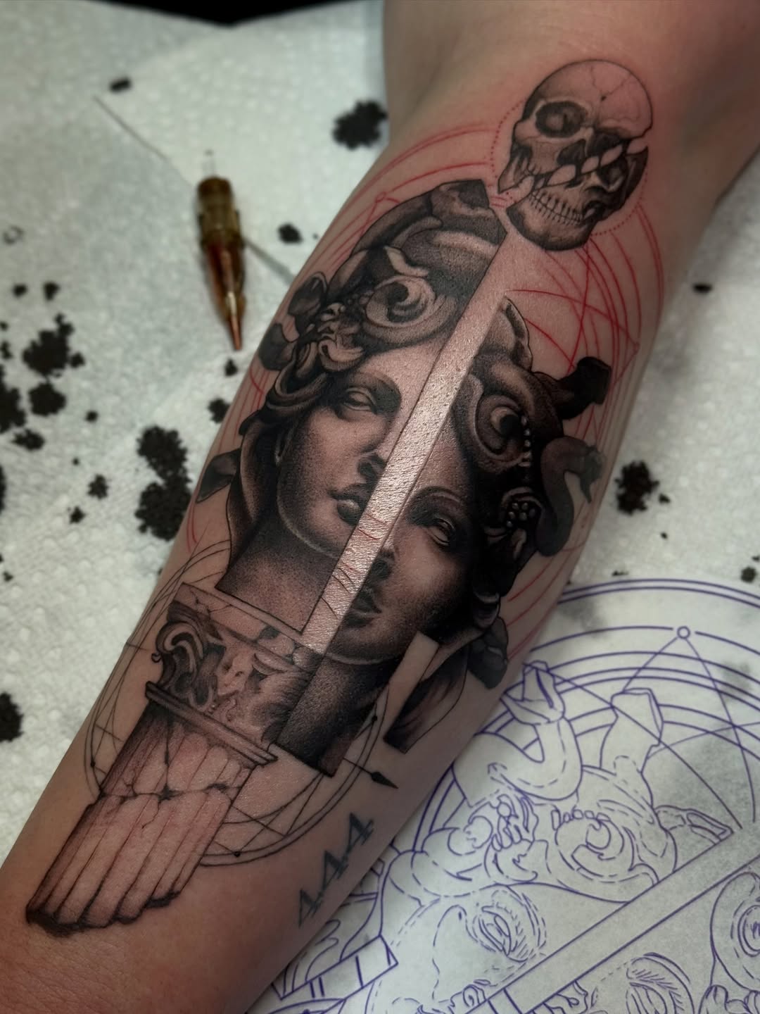 Tattoo by @medusas.ink.co — black_and_grey, illustrative