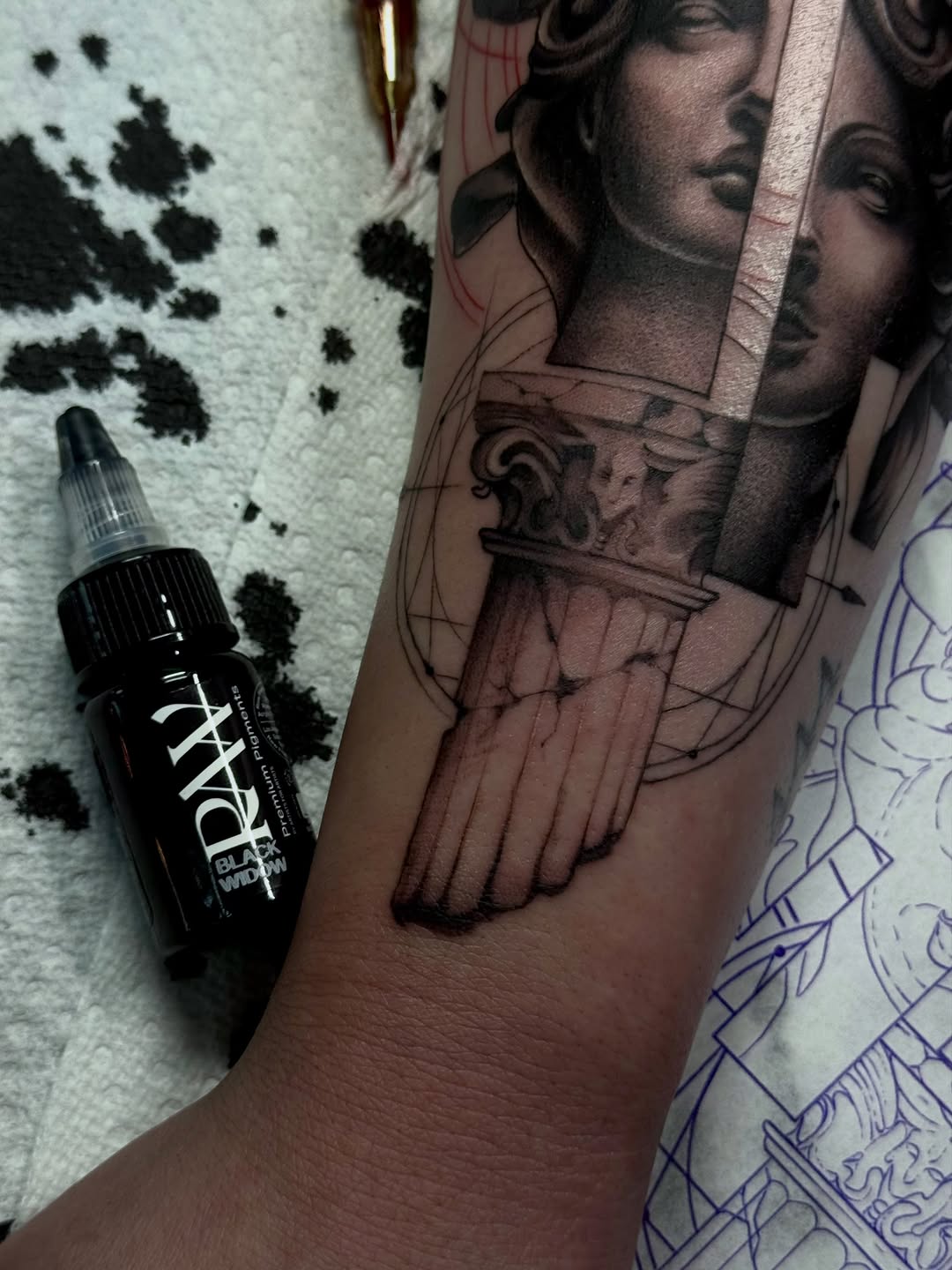Tattoo by @medusas.ink.co — black_and_grey, realism