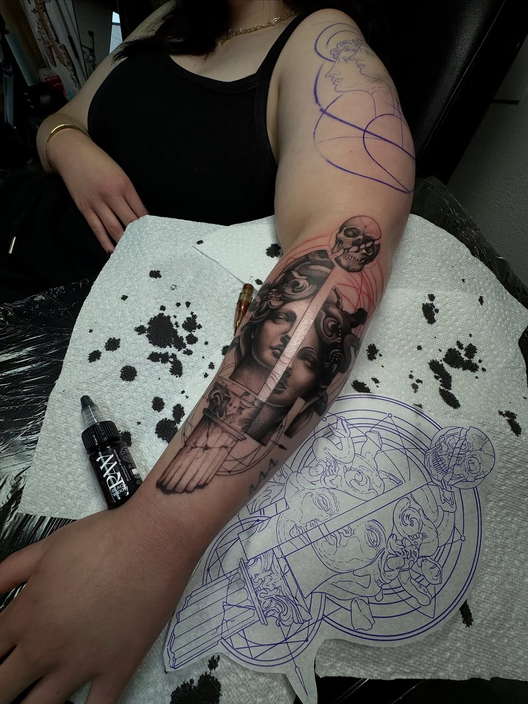 Tattoo by @medusas.ink.co — black_and_grey, illustrative