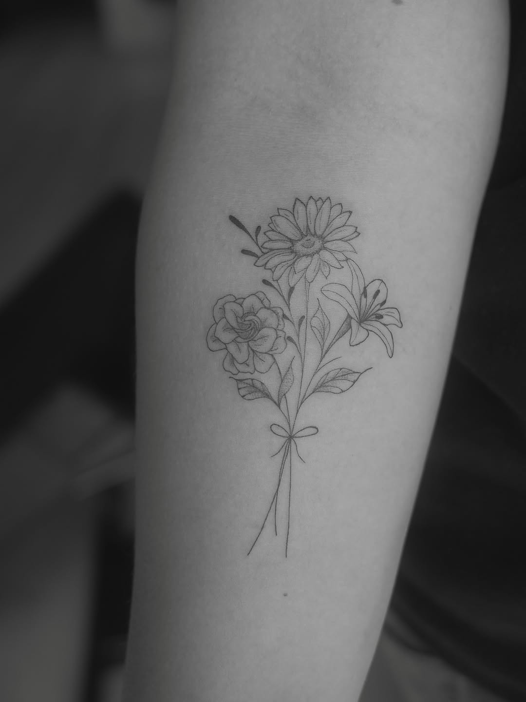 Tattoo by @holly.tatts — fine_line