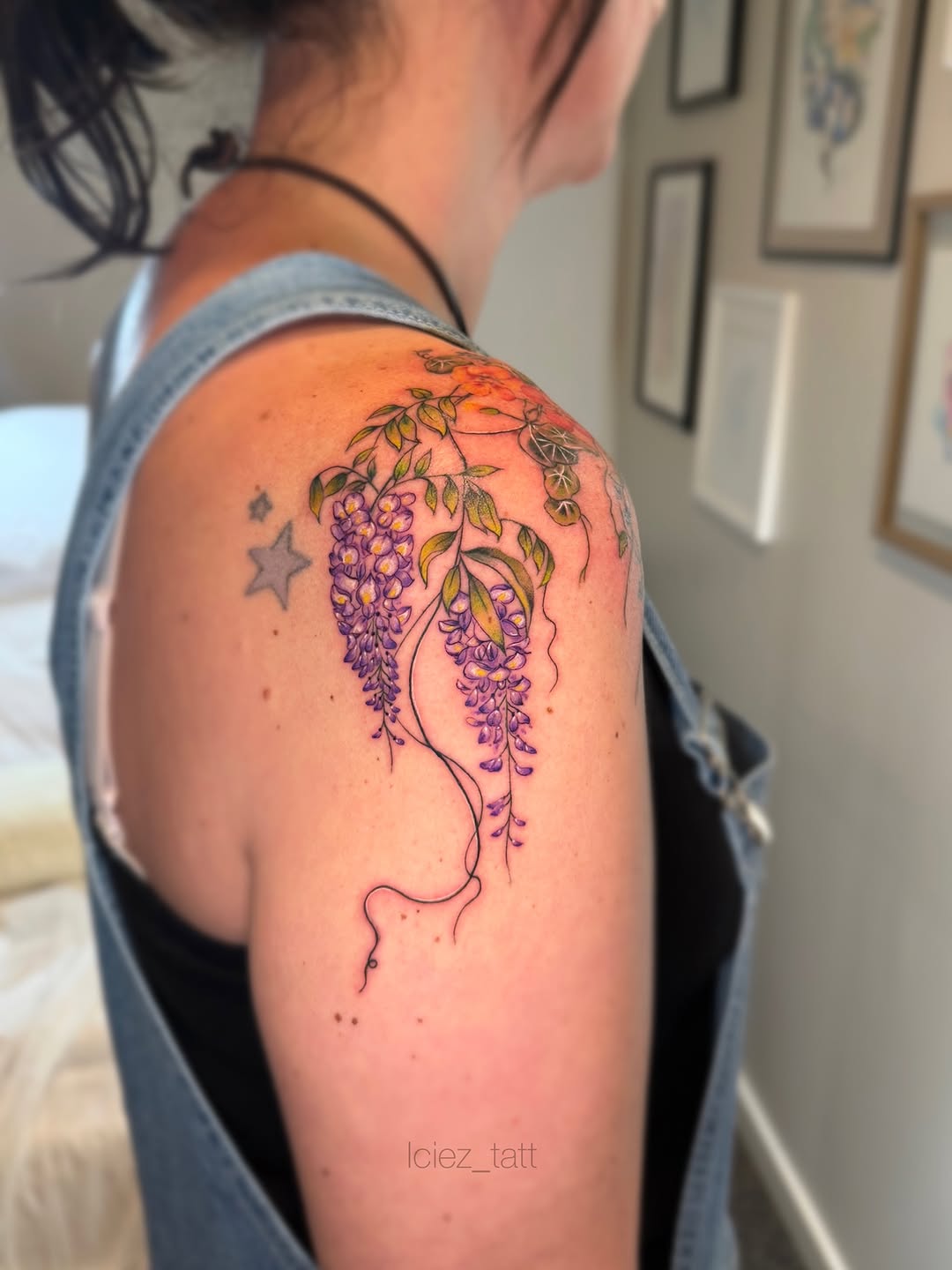 Tattoo by @iciez_tatt — illustrative, fine_line