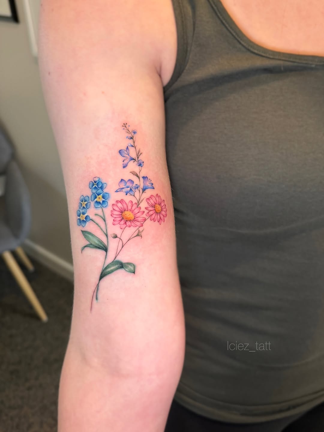 Tattoo by @iciez_tatt — fine_line, illustrative