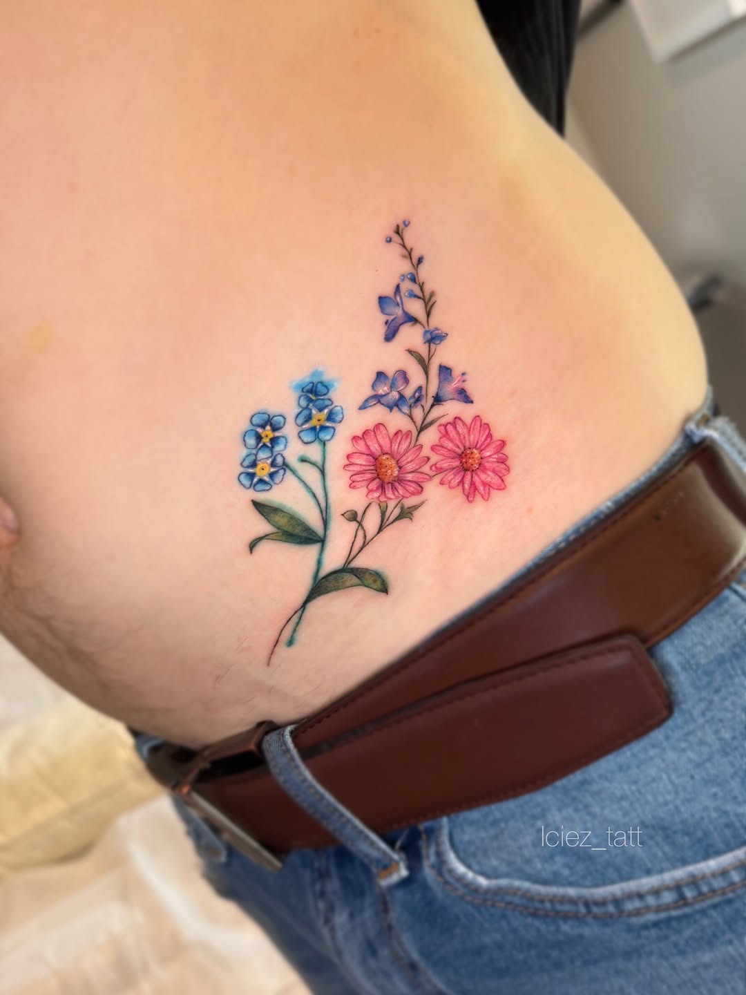 Tattoo by @iciez_tatt — fine_line, illustrative
