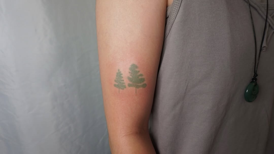 Tattoo by @grnplumr — minimalist