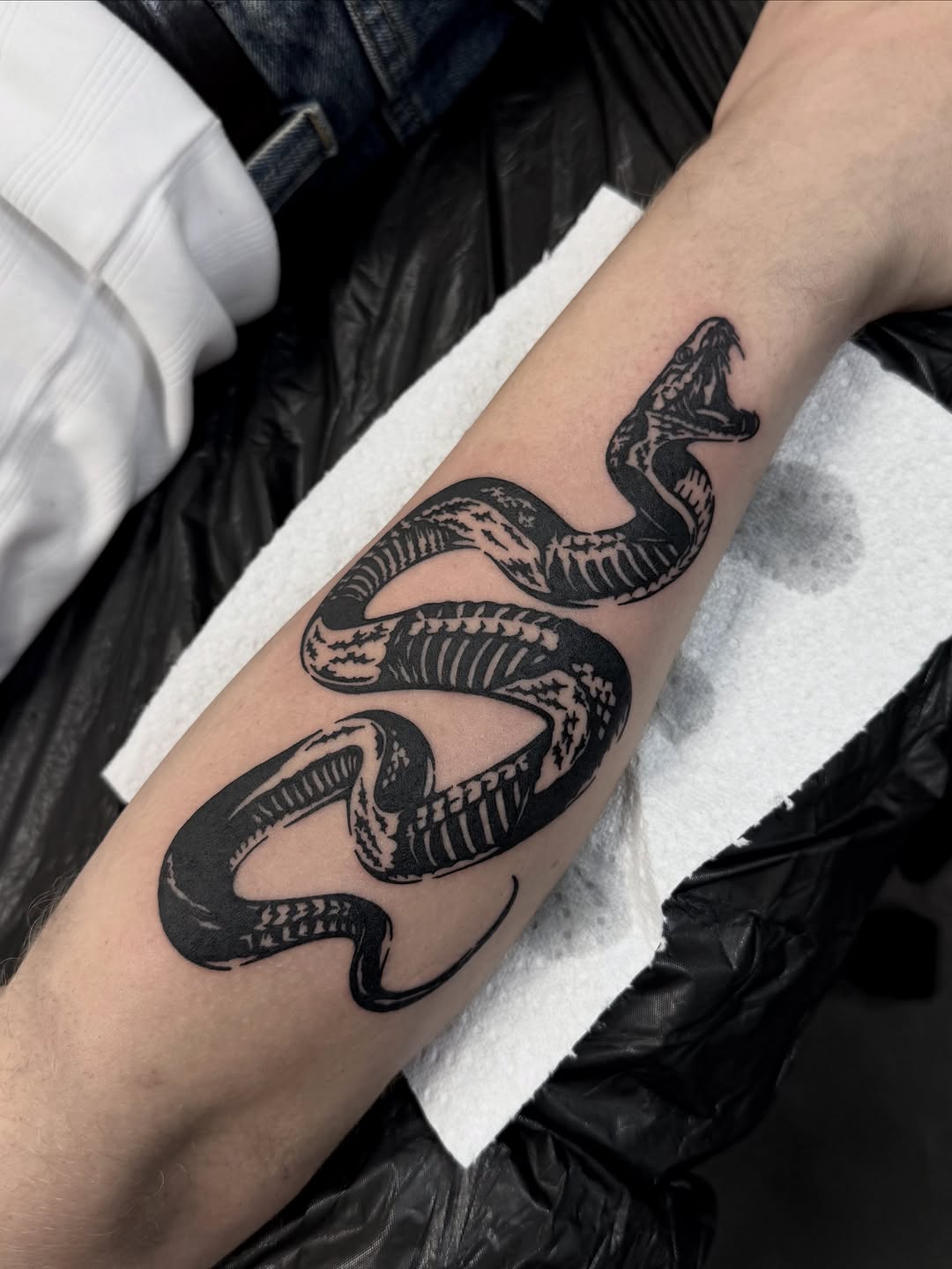 Tattoo by @roniblack_tt — blackwork, chicano