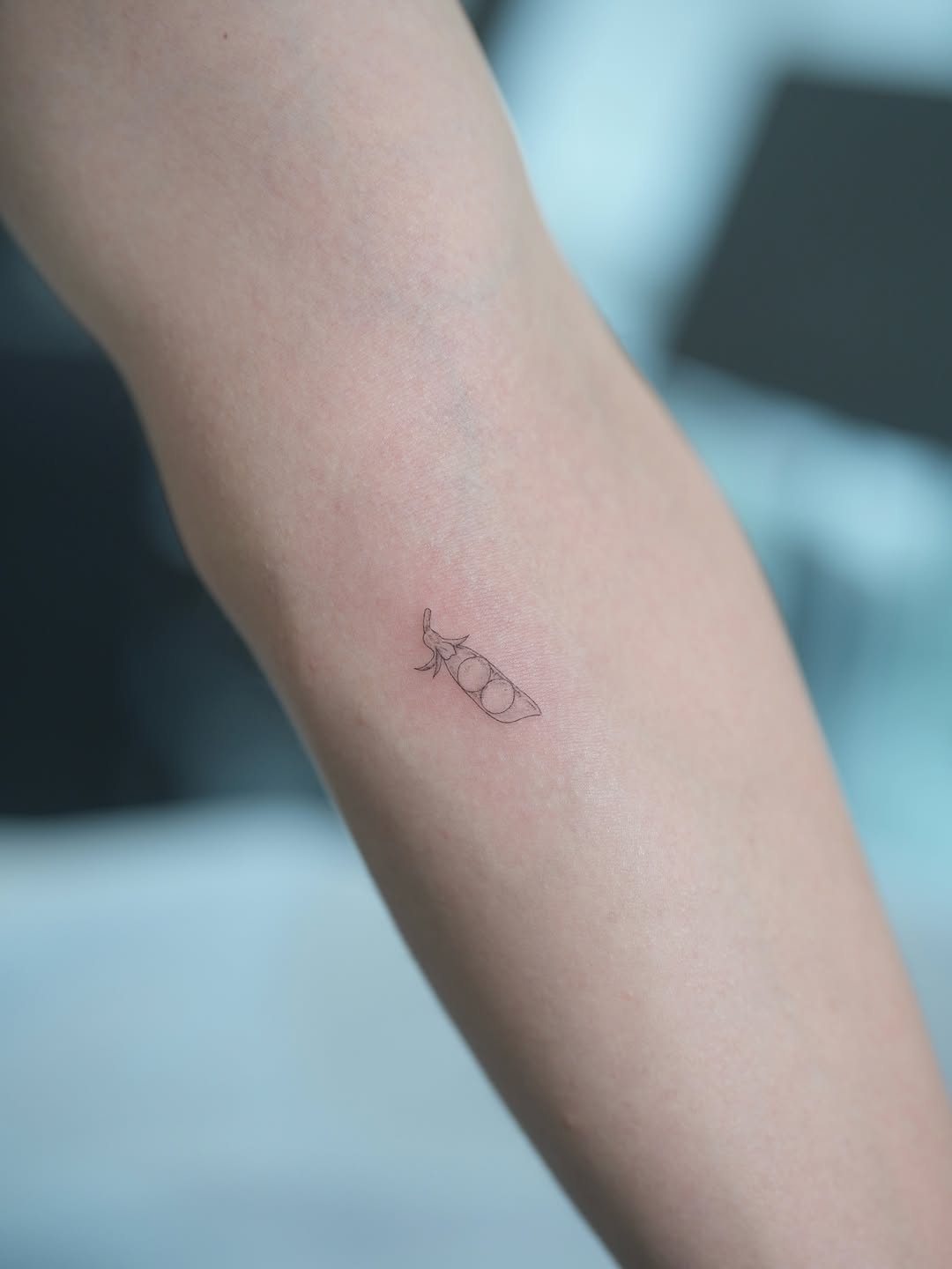 Tattoo by @ink_bijou β fine_line, minimalist