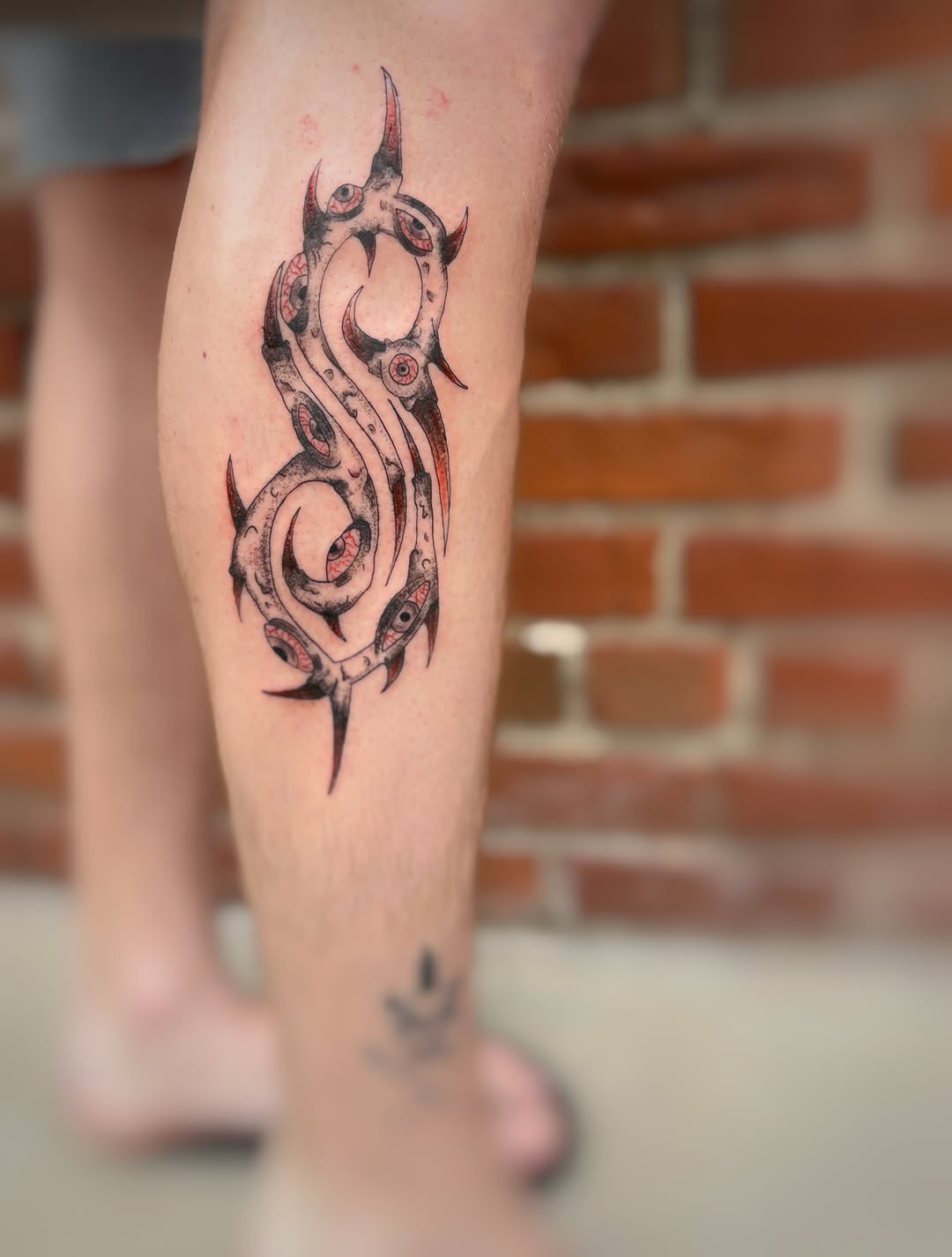 Tattoo by @geminink_mn β black_and_grey