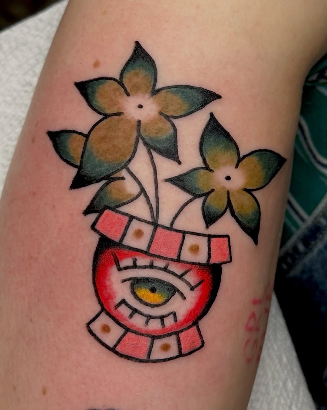 Tattoo by @rachelktattoo — american_traditional