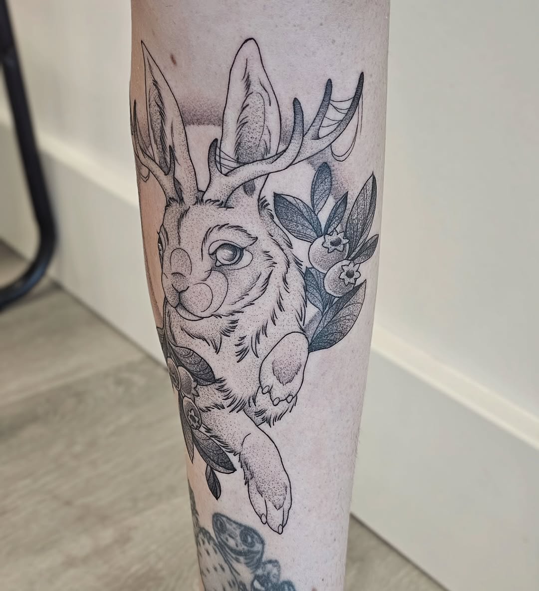 Tattoo by @tattoosbykylie โ dotwork